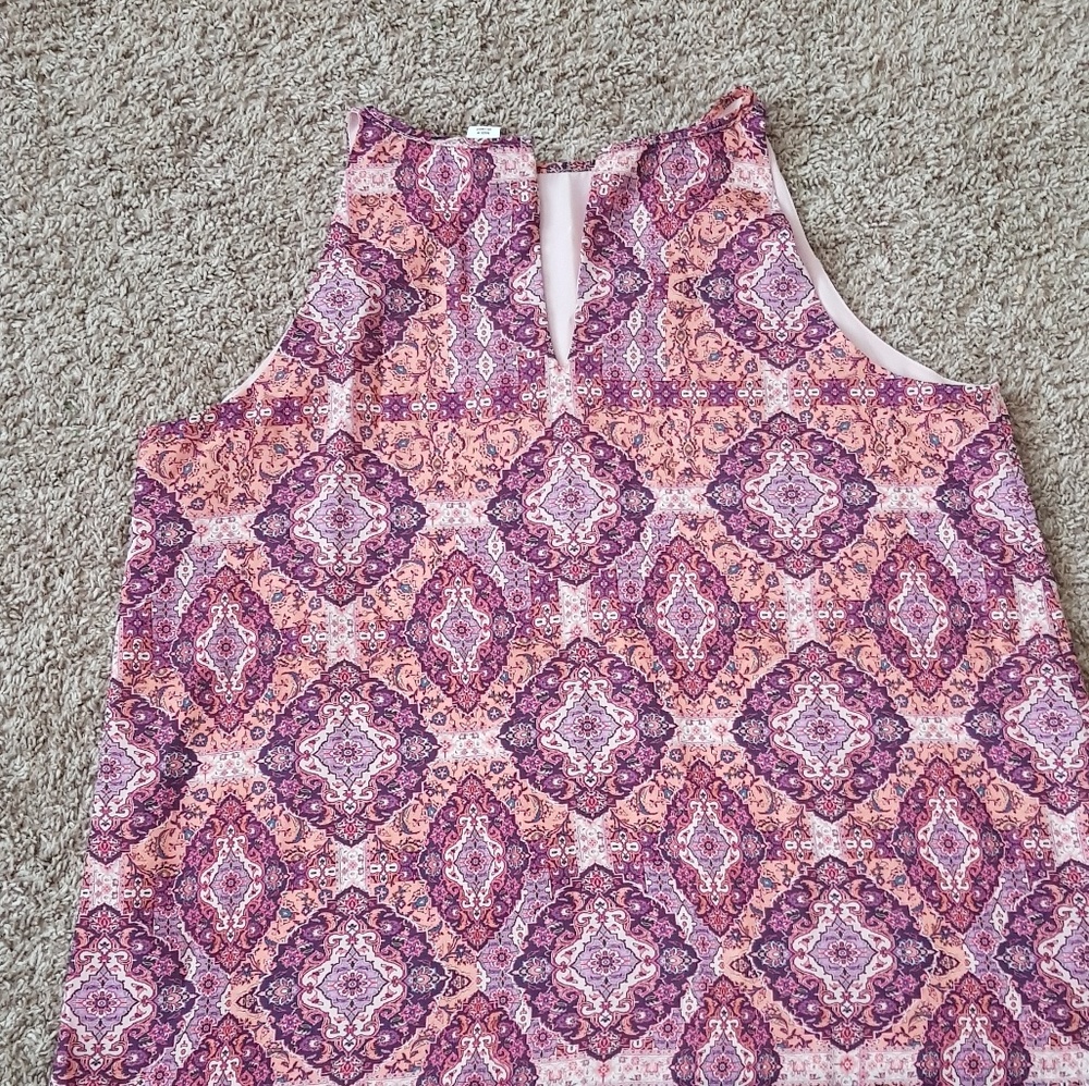 Floral sleeve less tops
